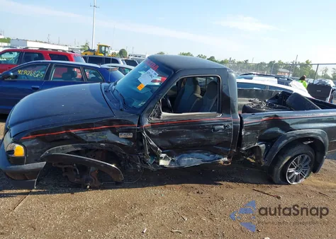 2003 Mazda B3000 Ds z USA, uszkodzony, nr VIN 4F4YR12U03TM00844